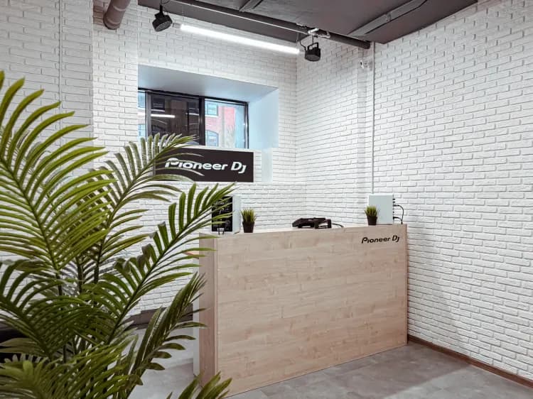 32.webp
