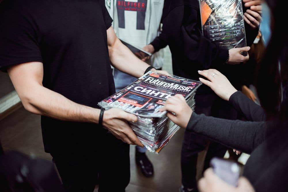 Слайд из фотографий школы Pioneer DJ School